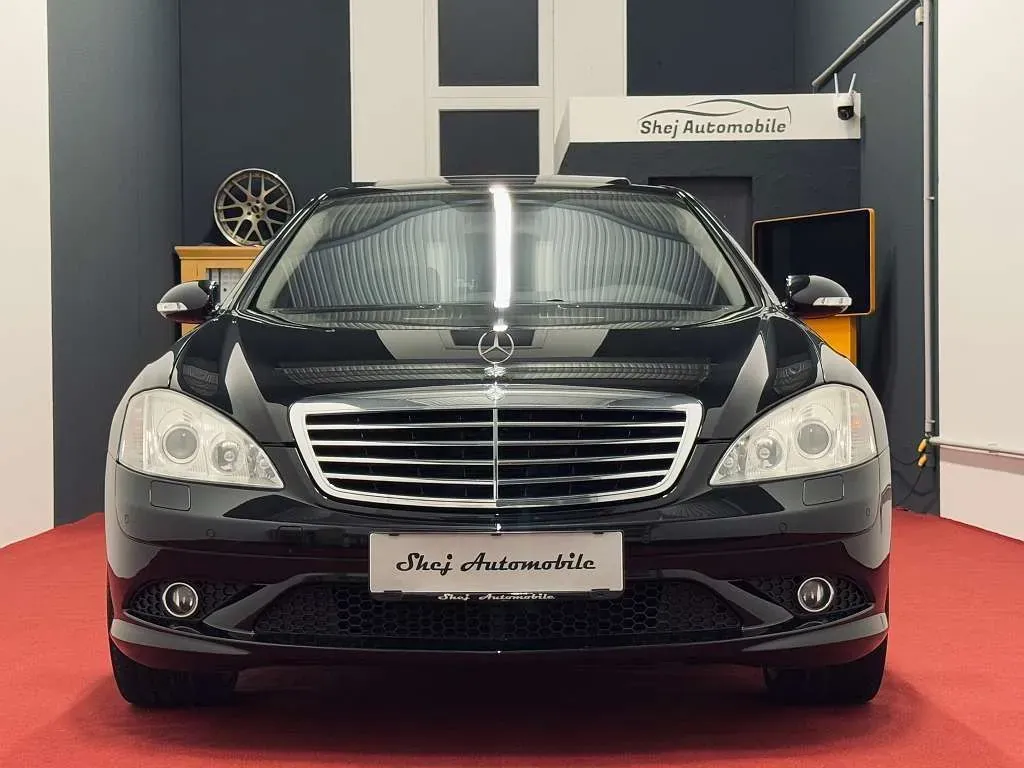 Mercedes-Benz S-Class 2006 photo 2
