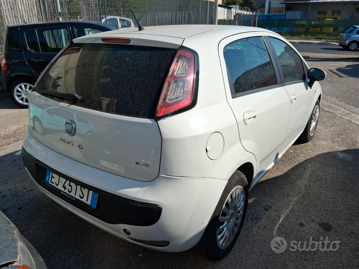 Fiat Punto Evo 2011 photo 3