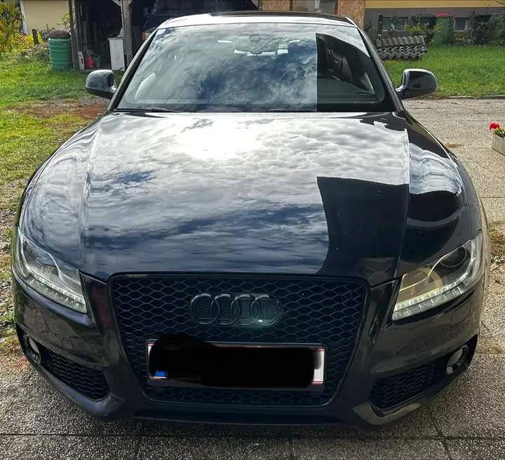 Audi A5 2009 photo 2