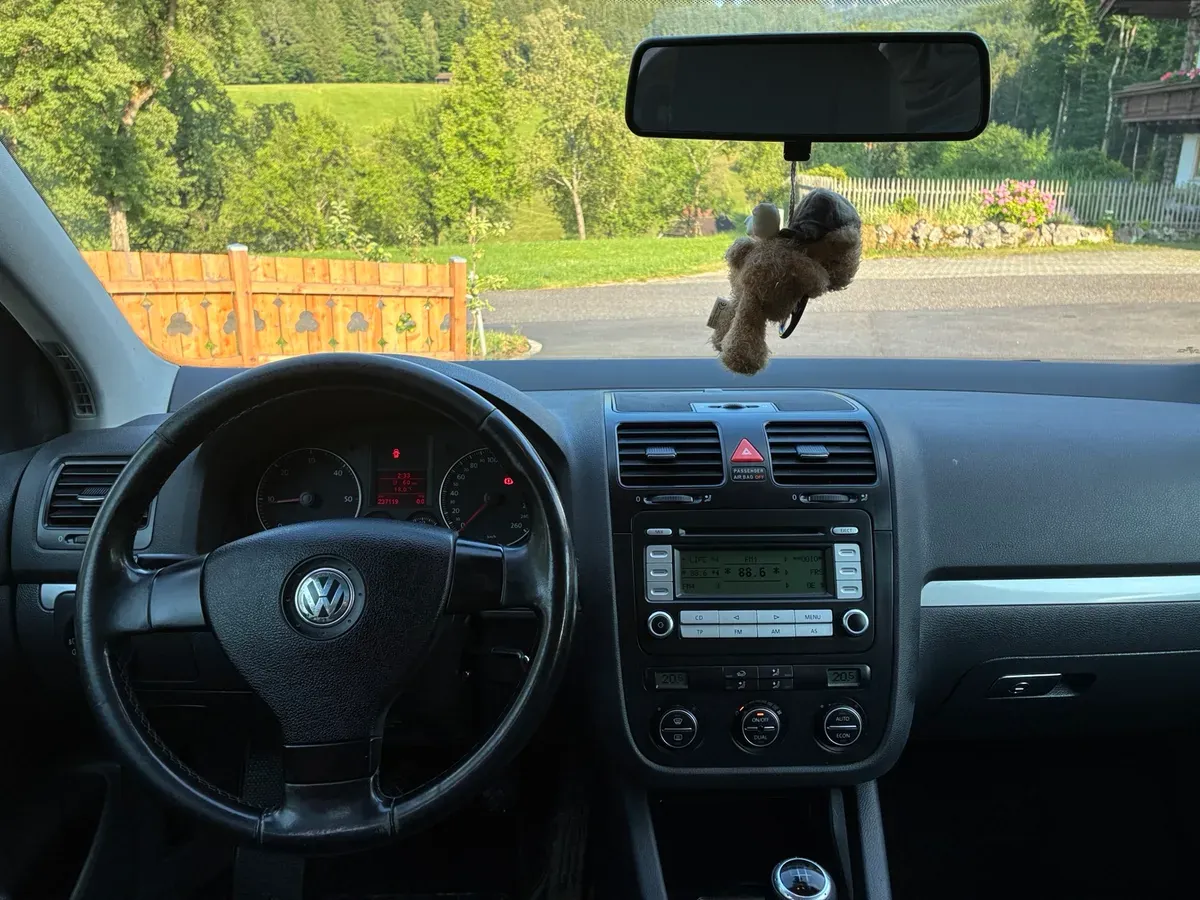 Volkswagen Golf 2006 photo 3