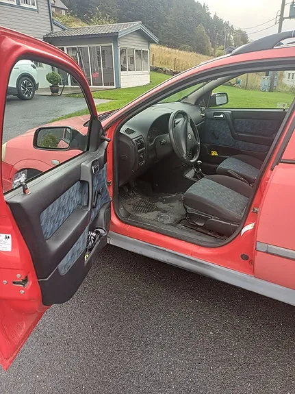 Opel Astra 2000 photo 3