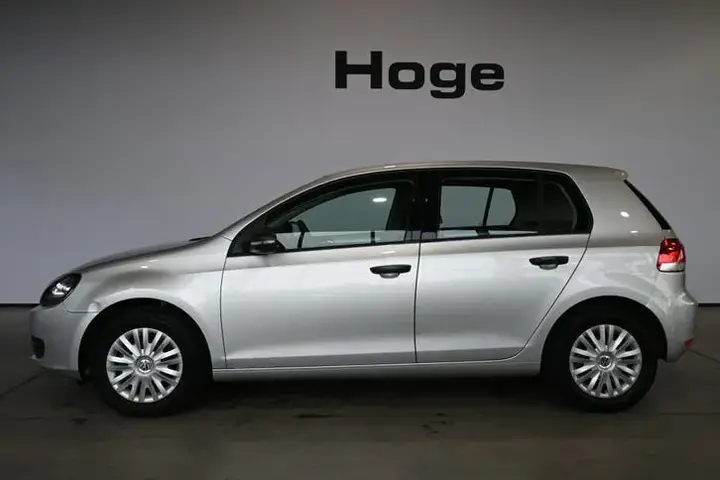 Volkswagen Golf 2009 photo 3