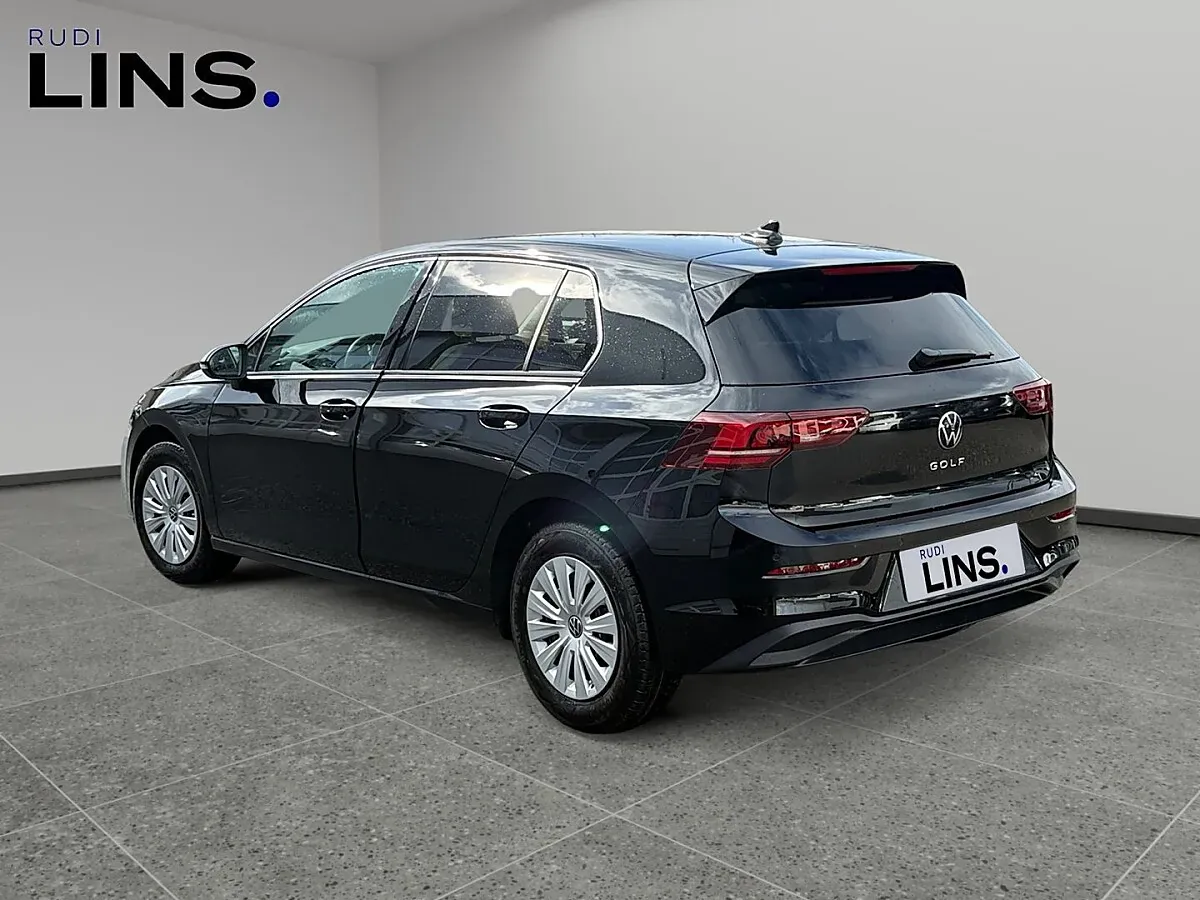 Volkswagen Golf 2026 photo 3