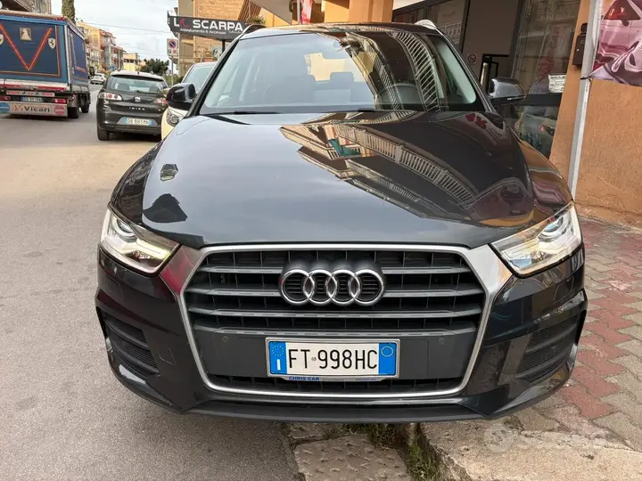 Audi Q3 2018 photo 2