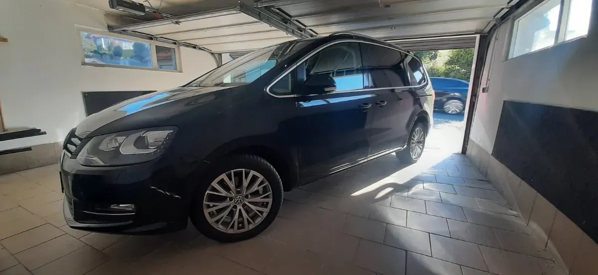 Volkswagen Sharan 2012 photo 2