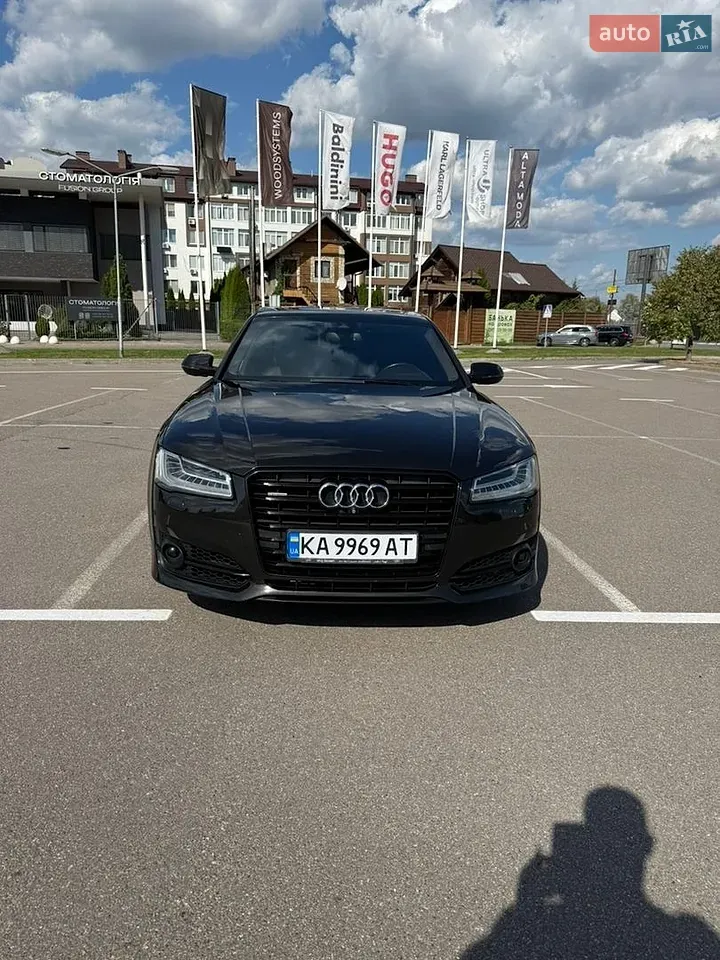 Audi A8 2017 photo 3
