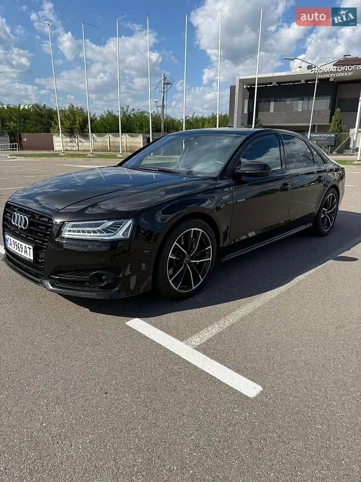 Audi A8 2017 photo 4