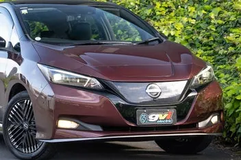 Nissan Leaf 2023 photo 3