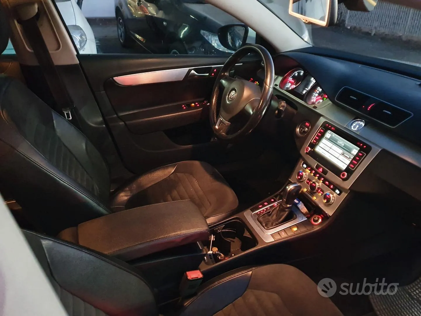Volkswagen Passat 2012 photo 2