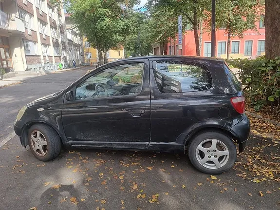 Toyota Yaris 2001 photo 4