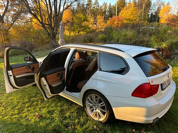 BMW 320D 2012 photo 3