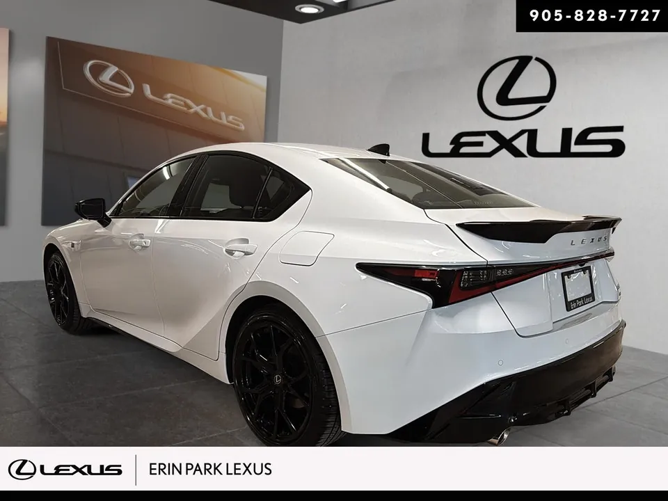 Lexus Is 2026 photo 4