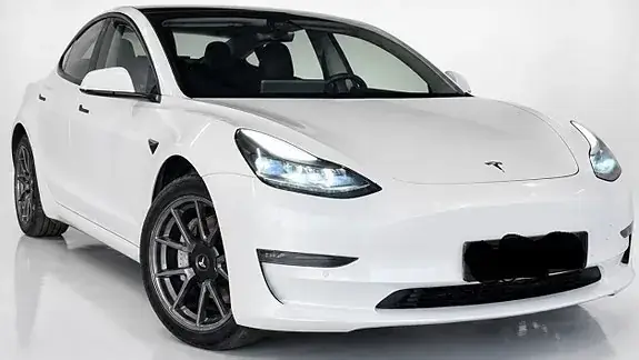 Tesla Model 3 2021 photo 2