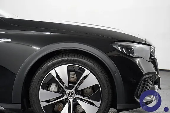 Mercedes-Benz E300 De 2025 photo 2
