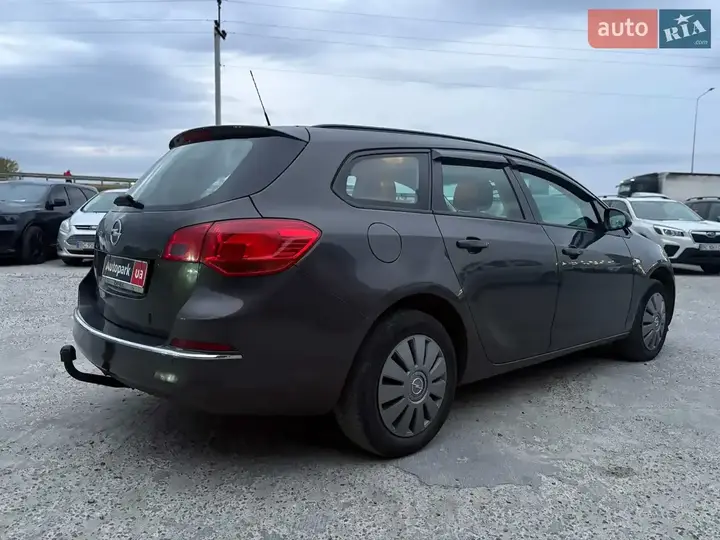 Opel Astra 2015 photo 4