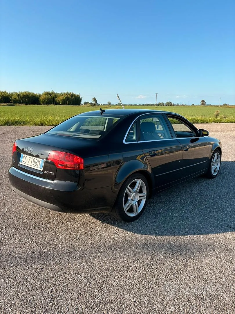 Audi A4 2004 photo 3