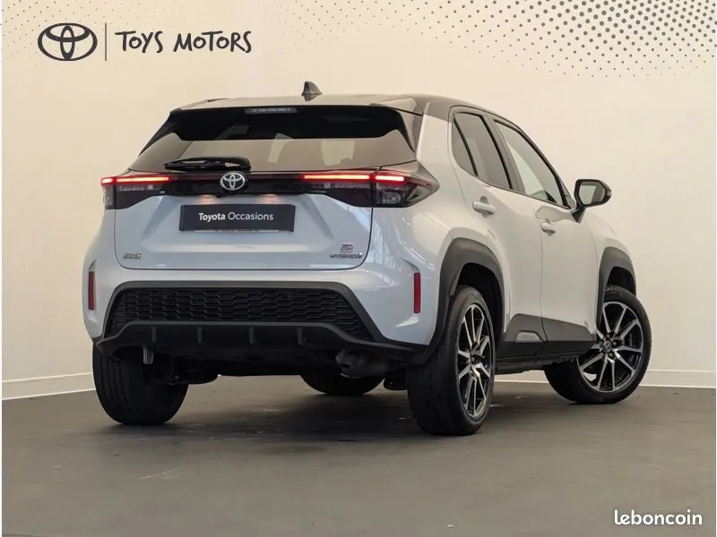 Toyota Yaris Cross 2023 photo 2