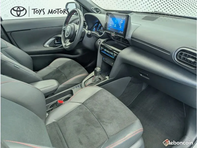 Toyota Yaris Cross 2023 photo 4