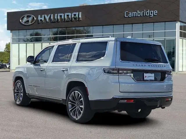 Jeep Grand Wagoneer 2023 photo 3