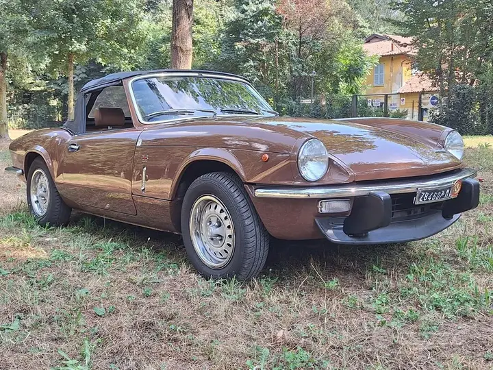 Triumph Spitfire 1500 1975 photo 2