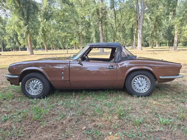 Triumph Spitfire 1500 1975 photo 3