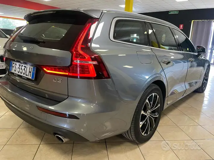 Volvo V60 2018 photo 3