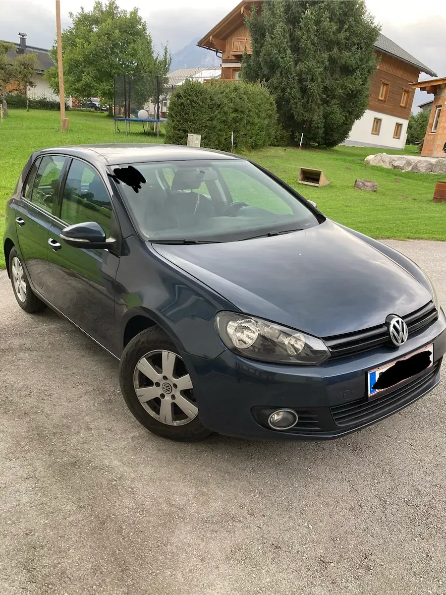 Volkswagen Golf 2010 photo 2