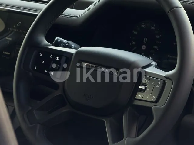 Land Rover Defender 2026 photo 3