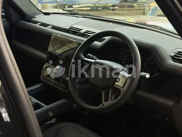 Land Rover Defender 2026 photo 4