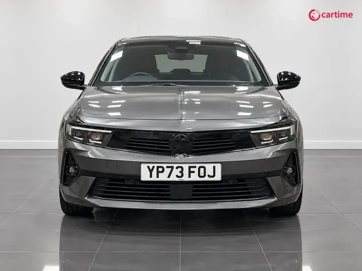 Vauxhall Astra 2023 photo 2