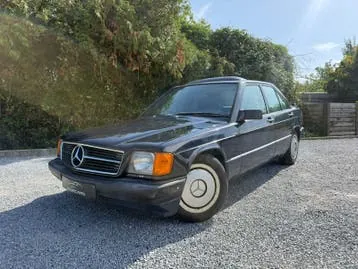 Mercedes-Benz 190E