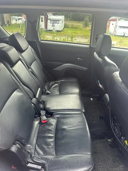Mitsubishi Outlander 2011 photo 3
