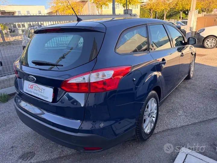 Ford Focus 2013 photo 4