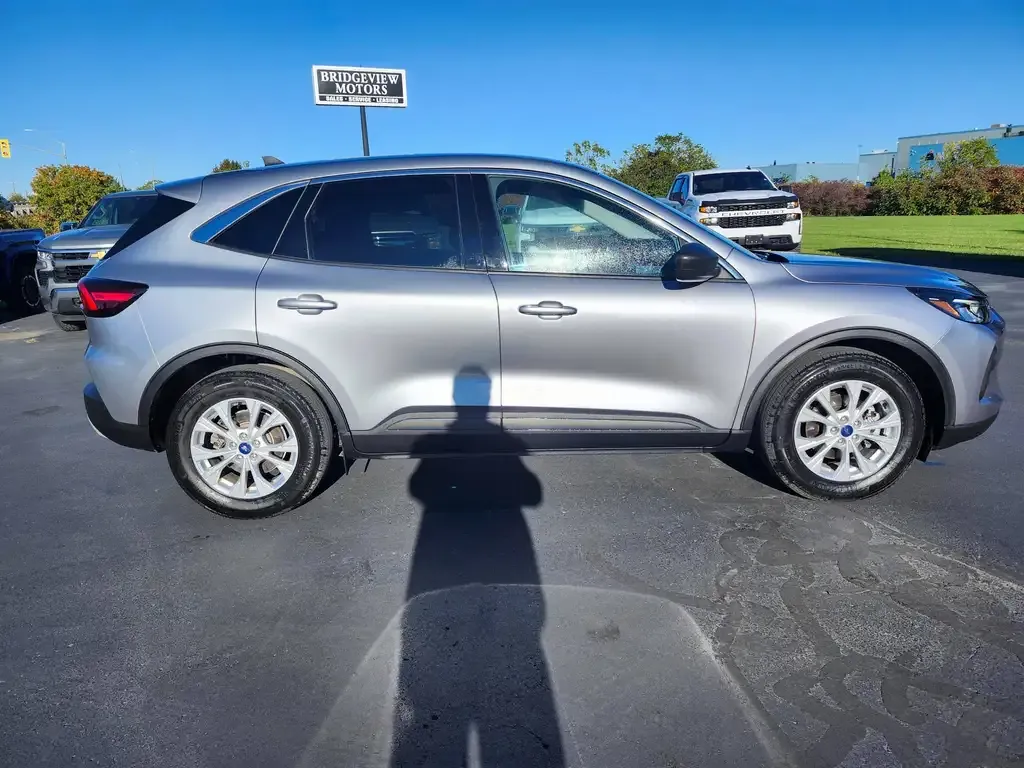 Ford Escape 2023 photo 4
