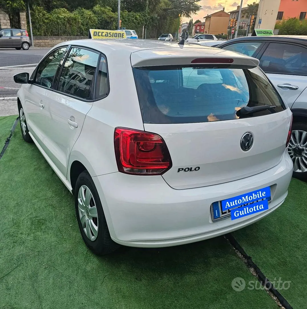 Volkswagen Polo 2012 photo 5