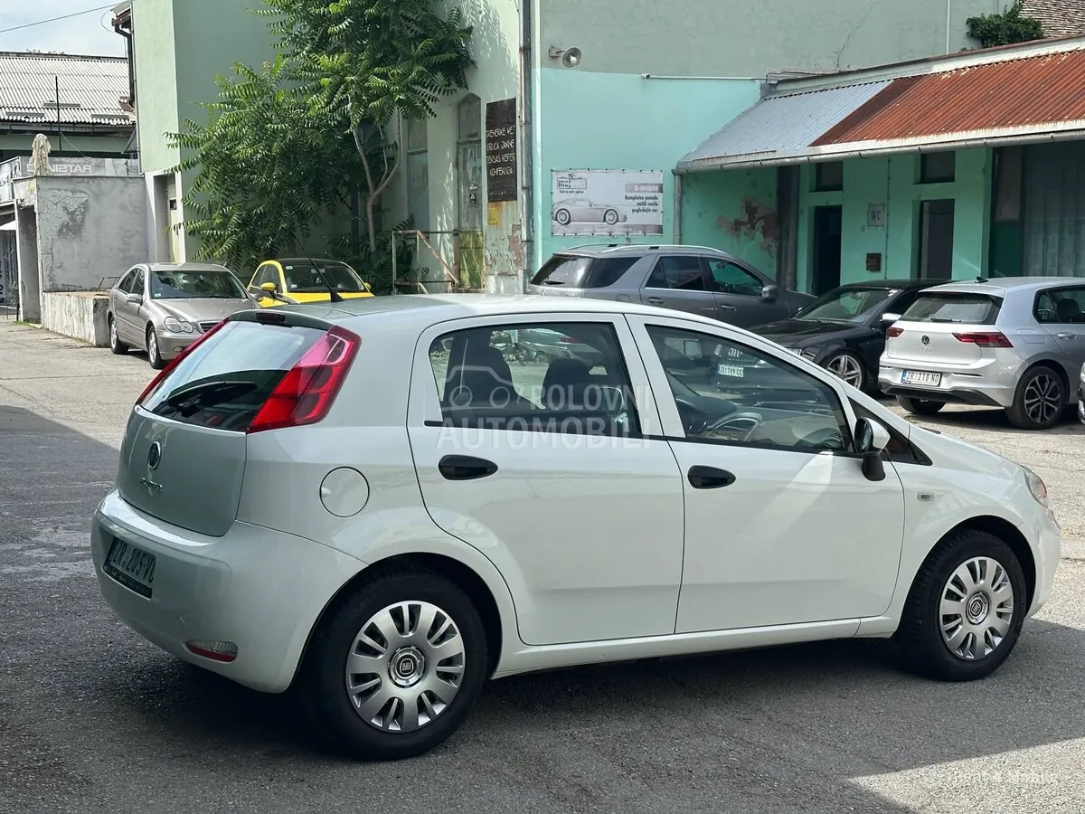 Fiat Grande Punto 2016 photo 5