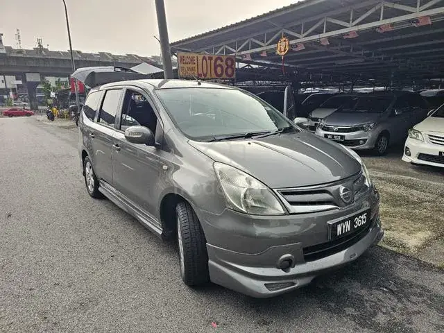 Nissan Grand Livina