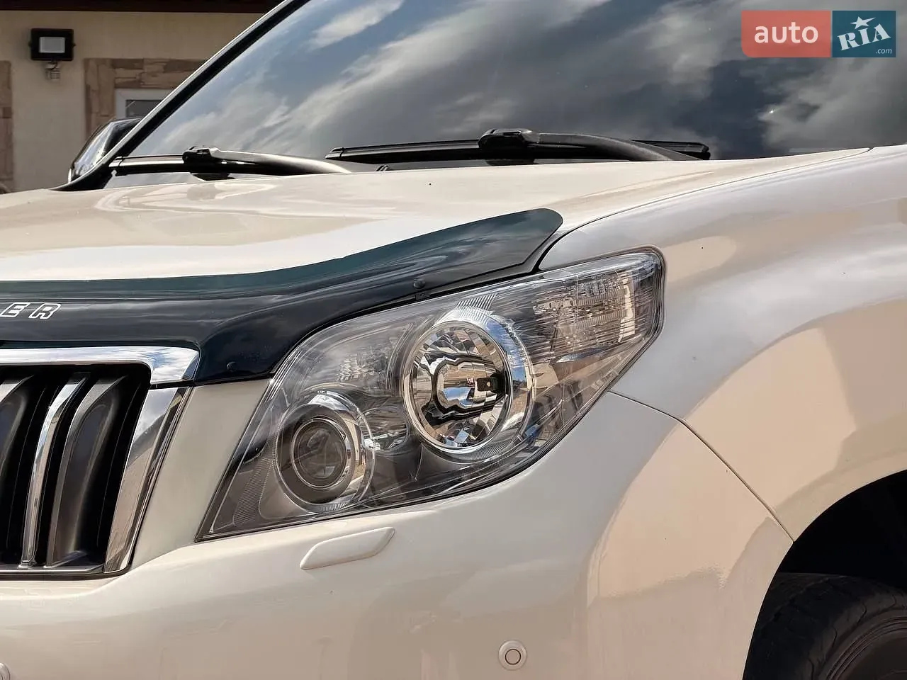 Toyota Land Cruiser Prado 2010 photo 5