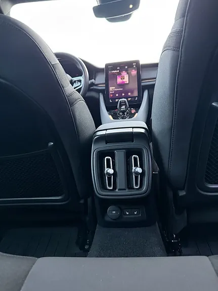 Polestar 2 2022 photo 5