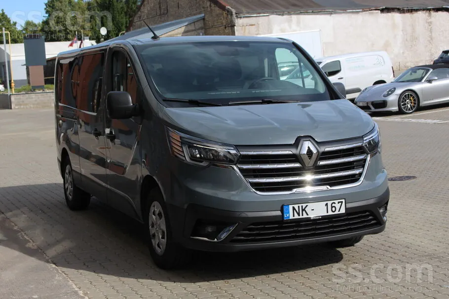 Renault Trafic 2023 photo 4