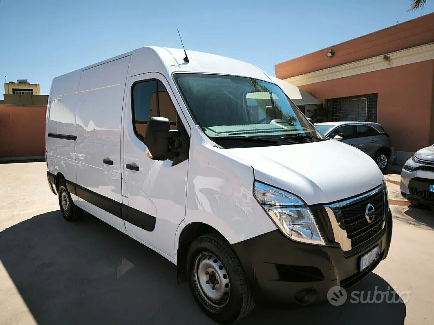 Nissan Interstar 2023 photo 3