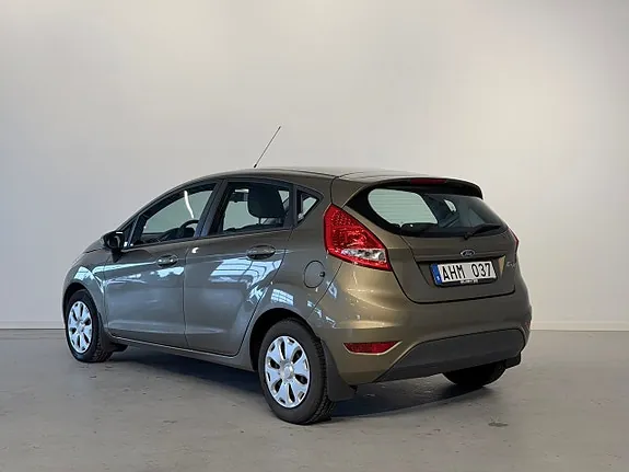 Ford Fiesta 2012 photo 3