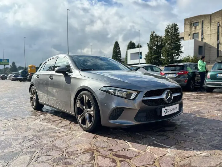 Mercedes-Benz A 180 2020 photo 3