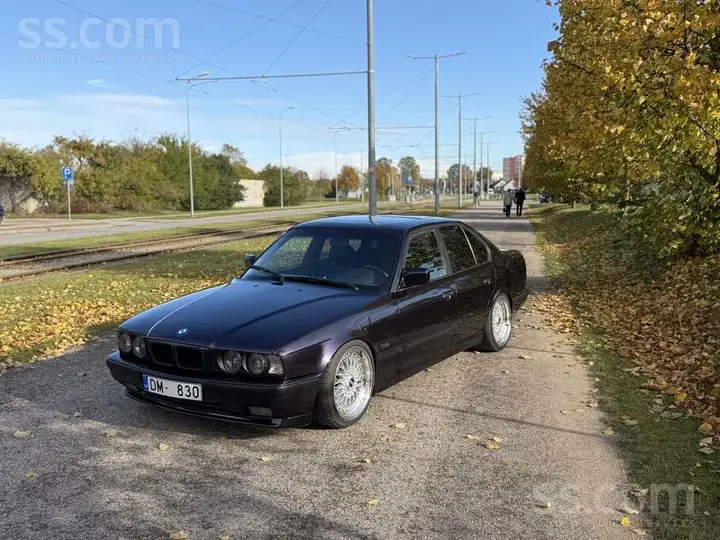 BMW 530