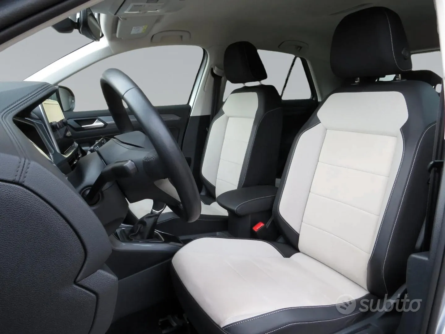 Volkswagen T-Roc 2024 photo 5