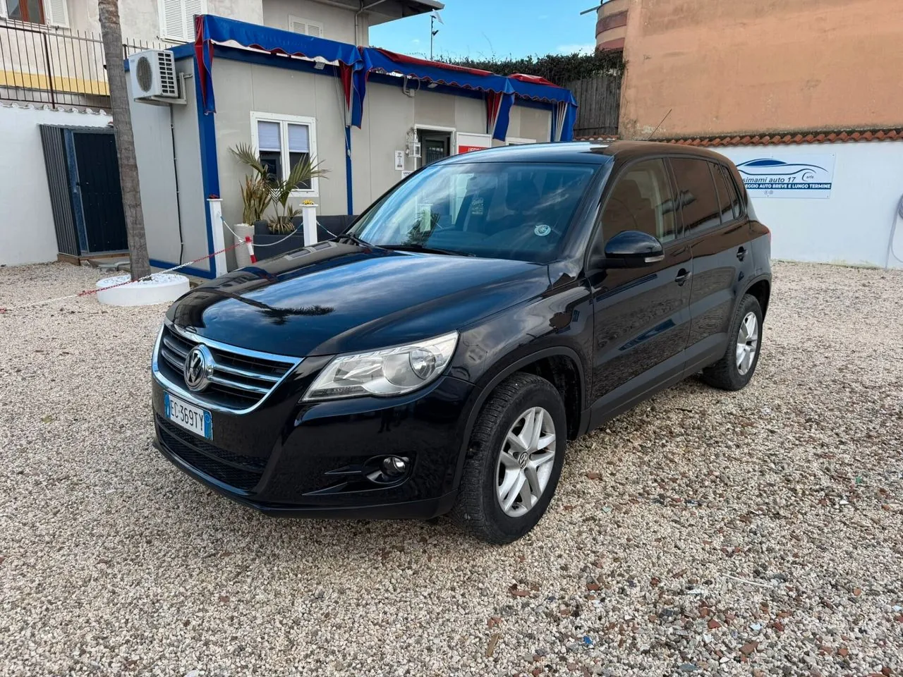 Volkswagen Tiguan 2010 photo 2
