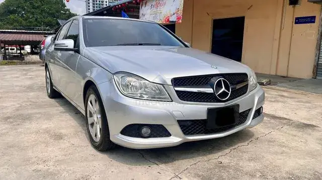 Mercedes-Benz C180