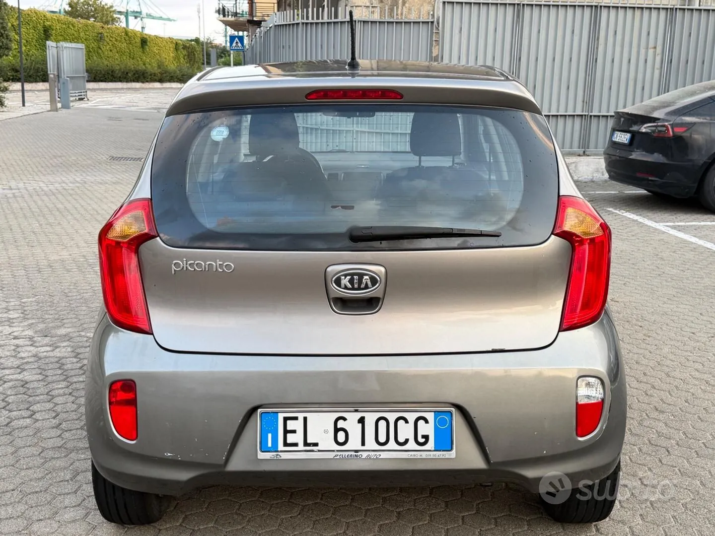 Kia Picanto 2012 photo 4