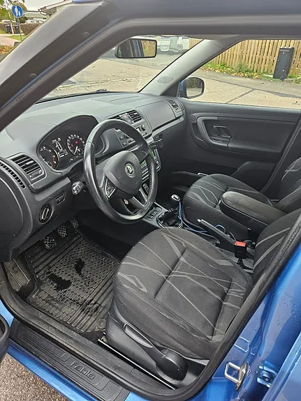 Skoda Fabia 2014 photo 4