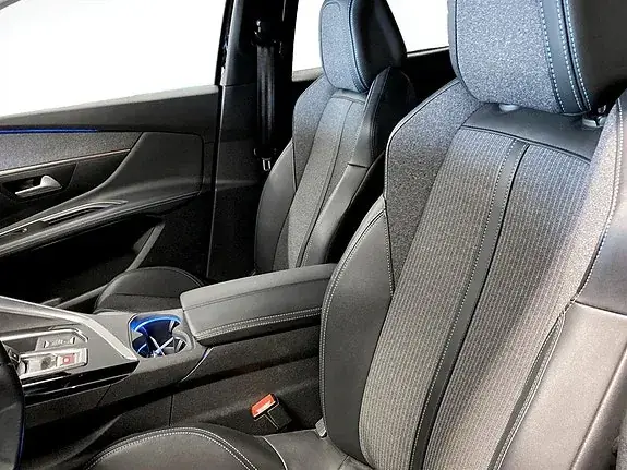 Peugeot 3008 2021 photo 5